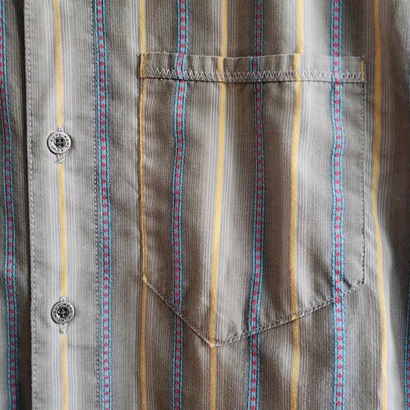 Kuhl Shirt Mens Medium Gray Blue Yellow Striped Short Sleeve Button Up Outdoor - Picture 2 of 13